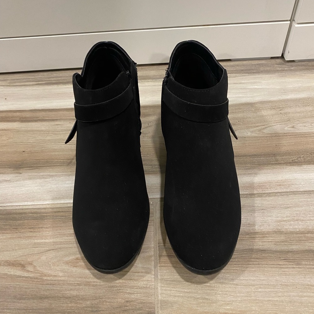 SODA ankle comfort booties- black